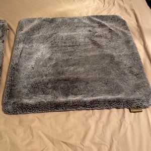 2 - UGG single cover zip up super soft pillow insert